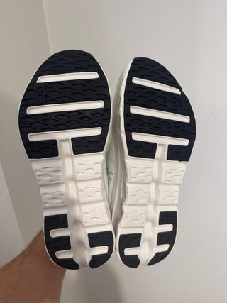 Tênis On Running CloudTec Bege/Branco