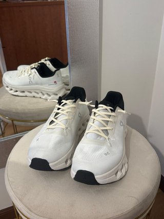 Tênis On Running CloudTec Bege/Branco