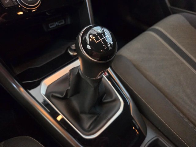 Volkswagen T-Roc 2019