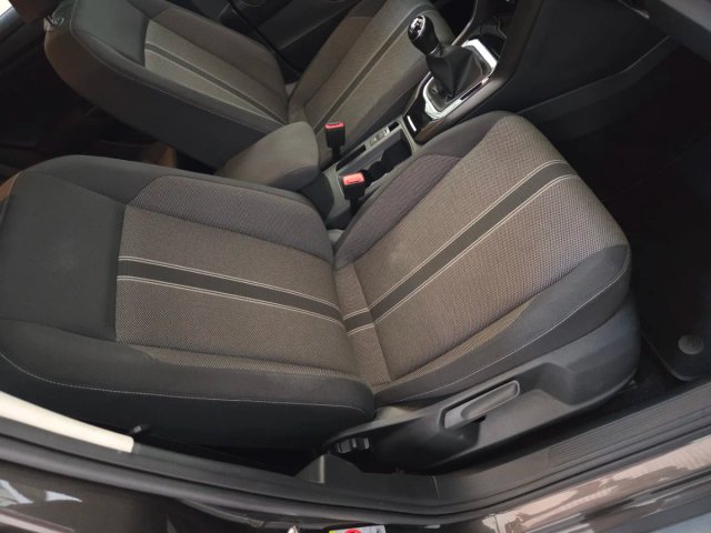 Volkswagen T-Roc 2019