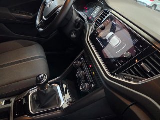 Volkswagen T-Roc 2019
