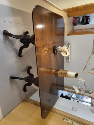 Mesa de madera maciza estilo clásico