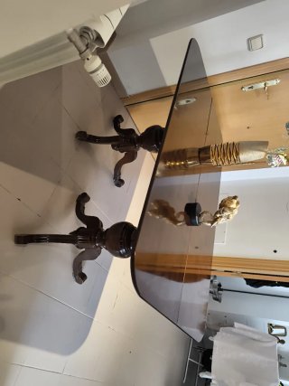 Mesa de madera maciza estilo clásico