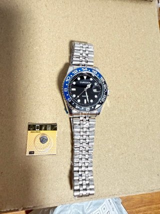 Reloj CURDDEN Negro y Plateado Sin Estrenar