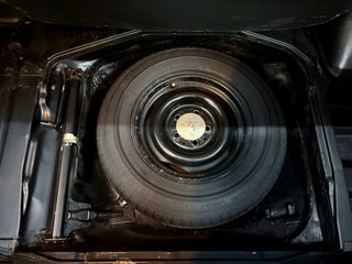 Mercedes-Benz W123 300D A/C Velour