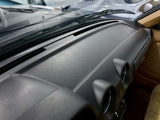 Mercedes-Benz W123 300D A/C Velour