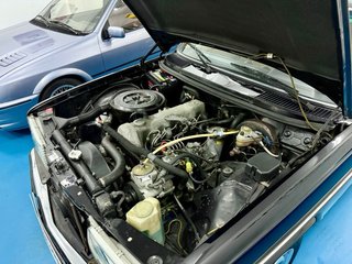 Mercedes-Benz W123 300D A/C Velour