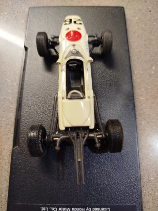 Honda RA272 1965 Escala 1:43