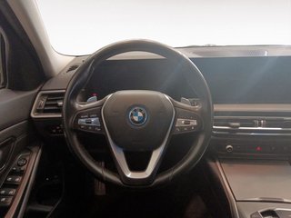 BMW Serie 3 330e xDrive Touring 215 kW (292 CV)