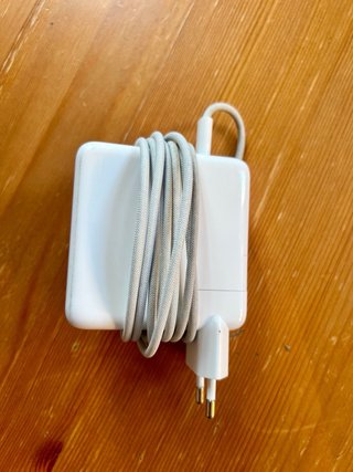 Cargador MacBook 140W + Cable MagSafe 3 Apple