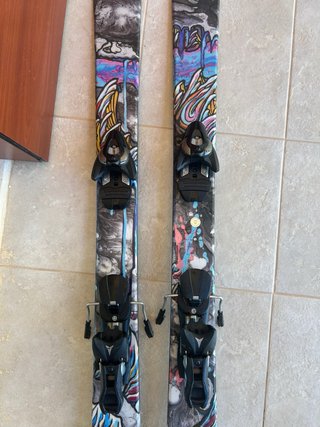 Esquís Atomic Bent 85 160cm año 2025