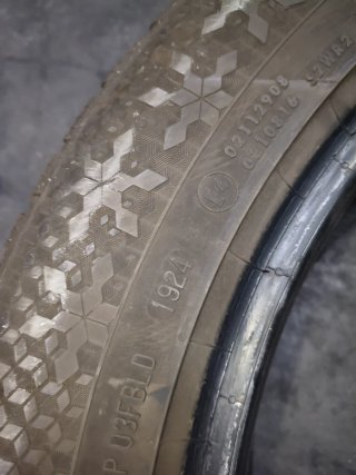 2 Ruedas Continental Winter Contact 235/55/18 104V