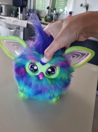 Furby Aurora. Peluche Interactivo