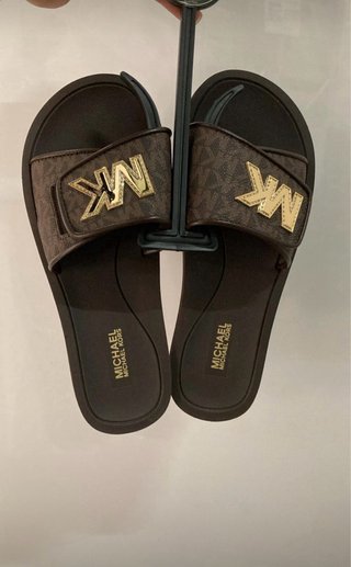 Chanclas Michael Kors MK