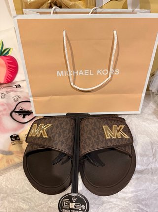 Chanclas Michael Kors MK