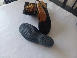 Zapatos destalonados negros mujer