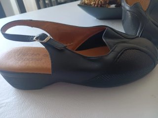 Zapatos destalonados negros mujer