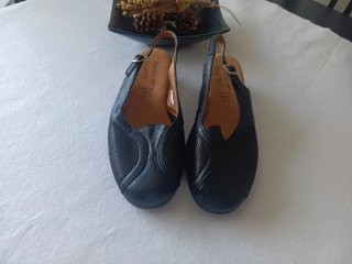 Zapatos destalonados negros mujer