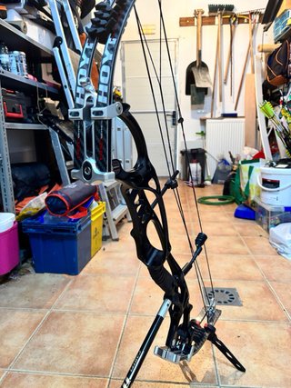 Arco Poleas Diestro Hoyt XT200
