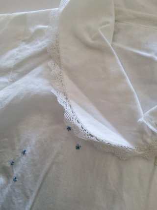 Camisón antiguo algodón bordado
