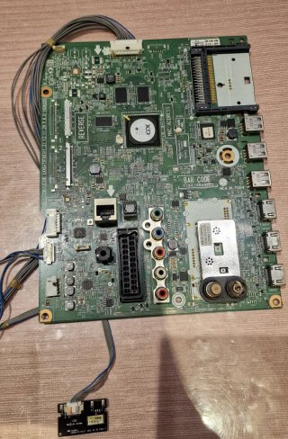 LG 47LA620S    79