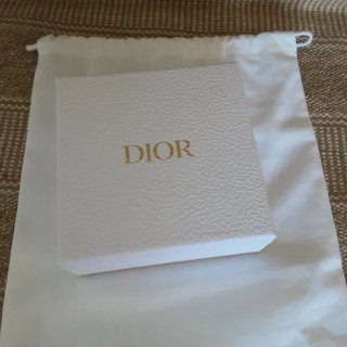 Pintalabios Dior Negro con Estuche Blanco