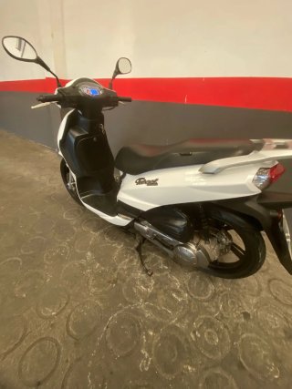 Peugeot Tweet 125 Scooter Blanca