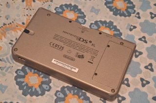 Nintendo DSi XL Nero + Custodia e Caricatore
