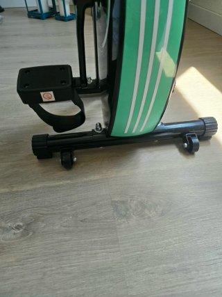 Bicicleta Estática Plegable Negra y Verde