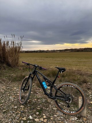 Bicicleta Conway RLC FS 6.9 Carbono con mejoras