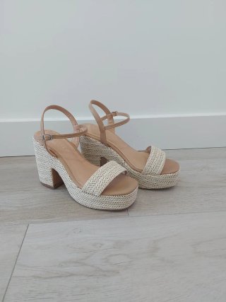 Sandalias plataforma Marypaz beige