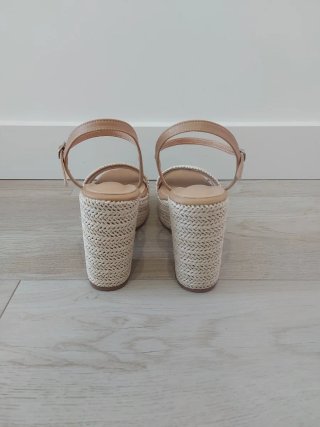 Sandalias plataforma Marypaz beige