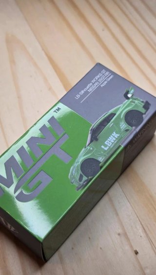 Mini GT LB-Silhouette Works GT Nissan