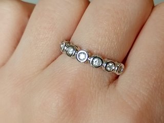 Anillo de oro con diamantes