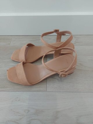 Sandalias Parfois Beige Tacón Bloque