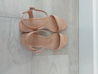Sandalias Parfois Beige Tacón Bloque