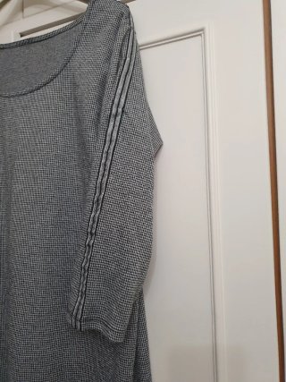 Vestido gris cuadros pequeños