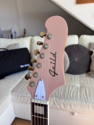Guild Surfliner Deluxe RQM Rosa