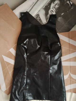 Top polipiel Zara negro