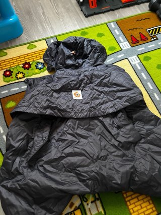 Cubremochila Ergobaby Chubasquero Térmico. Sin usa