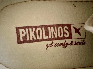 Deportivos Pikolinos Beige y Blanco