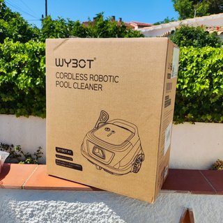 Robot Limpiafondos Piscina WYBOT A1 (300€)