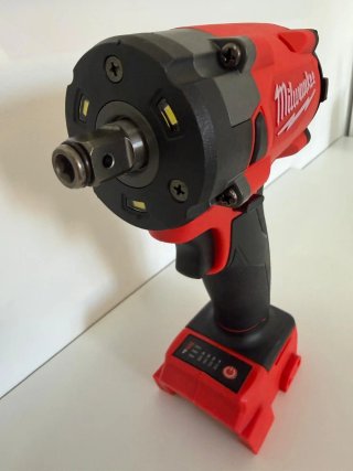 Pistola Milwaukee 339 Nm