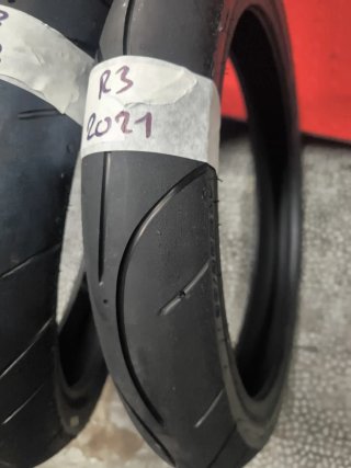 Neumáticos Moto3 Dunlop Slicks Rayados
