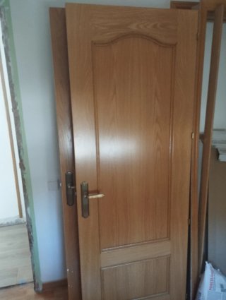 Puertas madera color roble