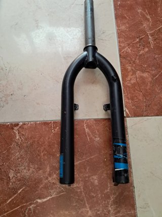 Horquilla Monty Negra