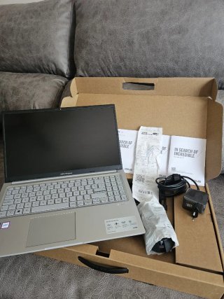 Ordenador ASUS Vivobook Plata