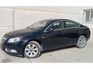 OPEL INSIGNIA BERLINA