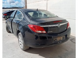 OPEL INSIGNIA BERLINA