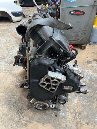 Motor F9Q U7 / AÑO 2006 180.000 KM